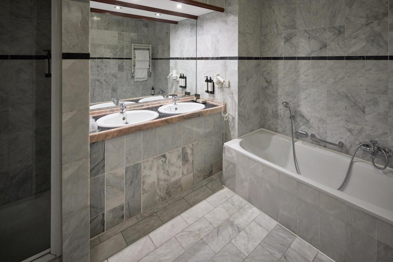 Der Valk Hotel 4*