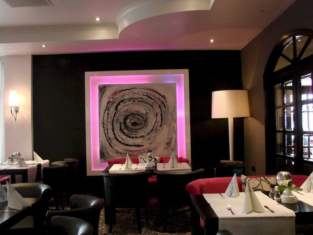 Der Valk Hotel 4*